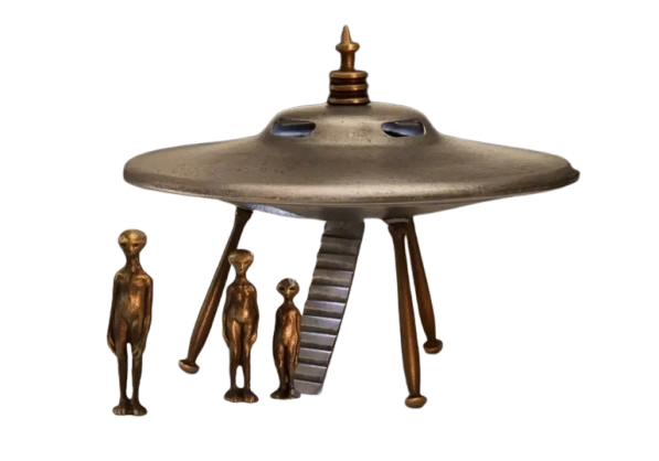 Home UFO ship and aliens